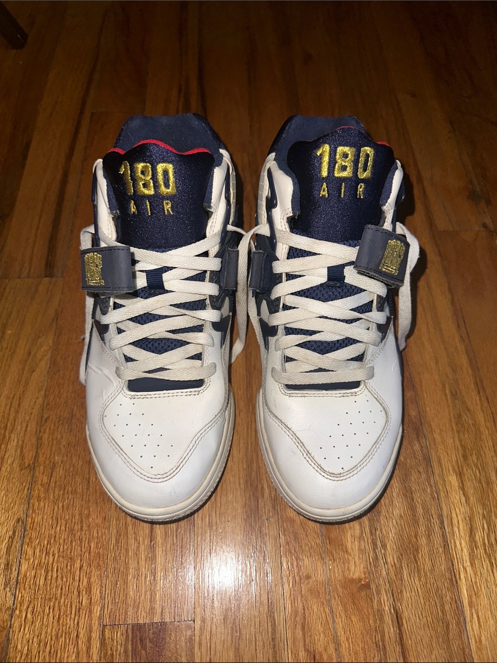 Nike Air Force 180